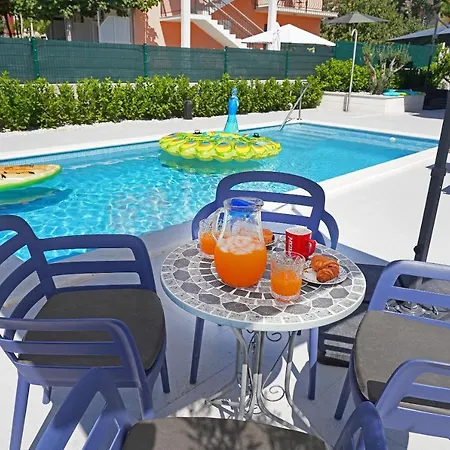 Villa Petra Seget Donji/trogir Traù